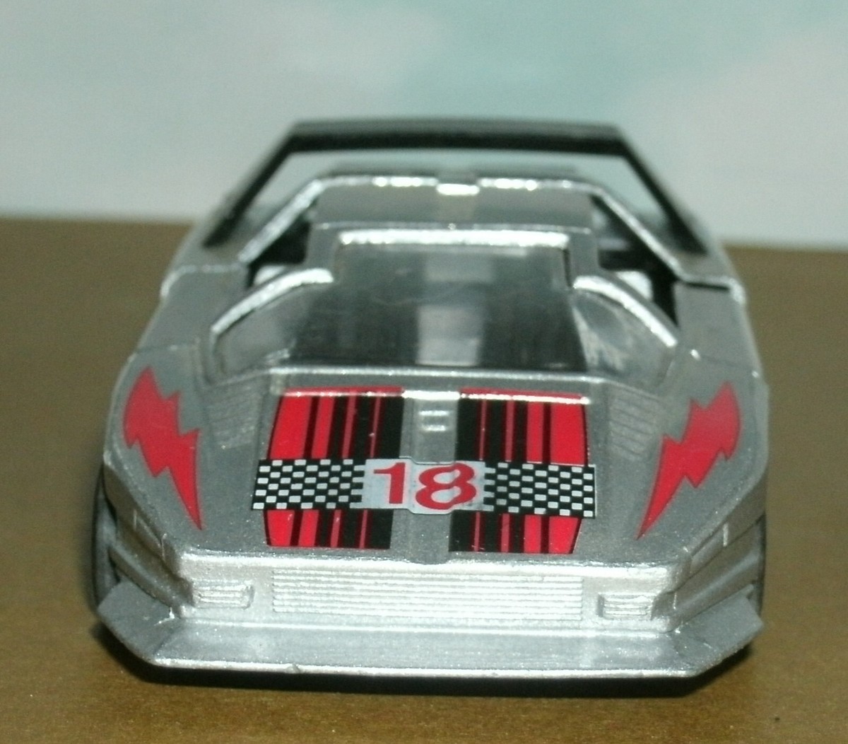 ミニカー4台セット Peugeot 905 Alfa Romeo 33 ミニカー4台セット Peugeot 905 Alfa Romeo 33 - メルカリ