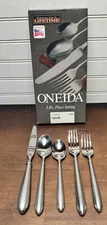 NIB Oneida Stainless Flatware - SPINELLE - 5pc Place Setting - Made in the USA