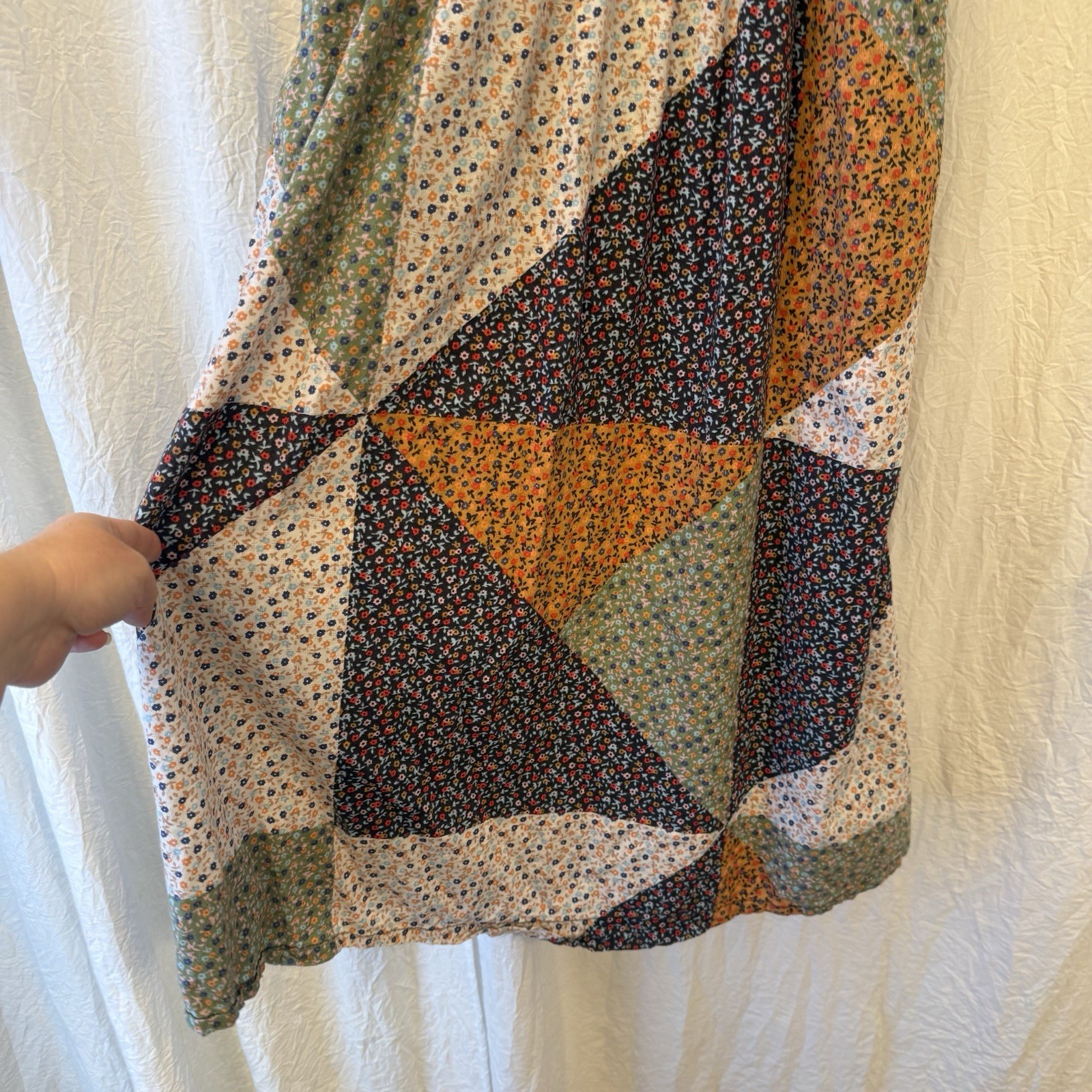 Universal Thread Patchwork Ditsy Floral Smocked D… - image 8