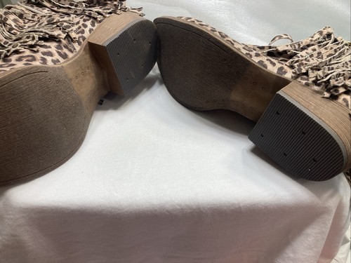 Bota corta Very G Juno con flecos de leopardo 10 para mujer - Imagen 5 de 9