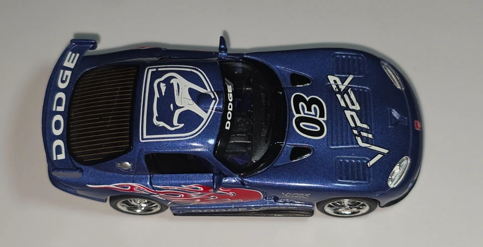 KINSMART 道奇 Viper GTS-R KT5039 压铸 1: 36 拉回带图形蓝色 — 第 3/3 张图片