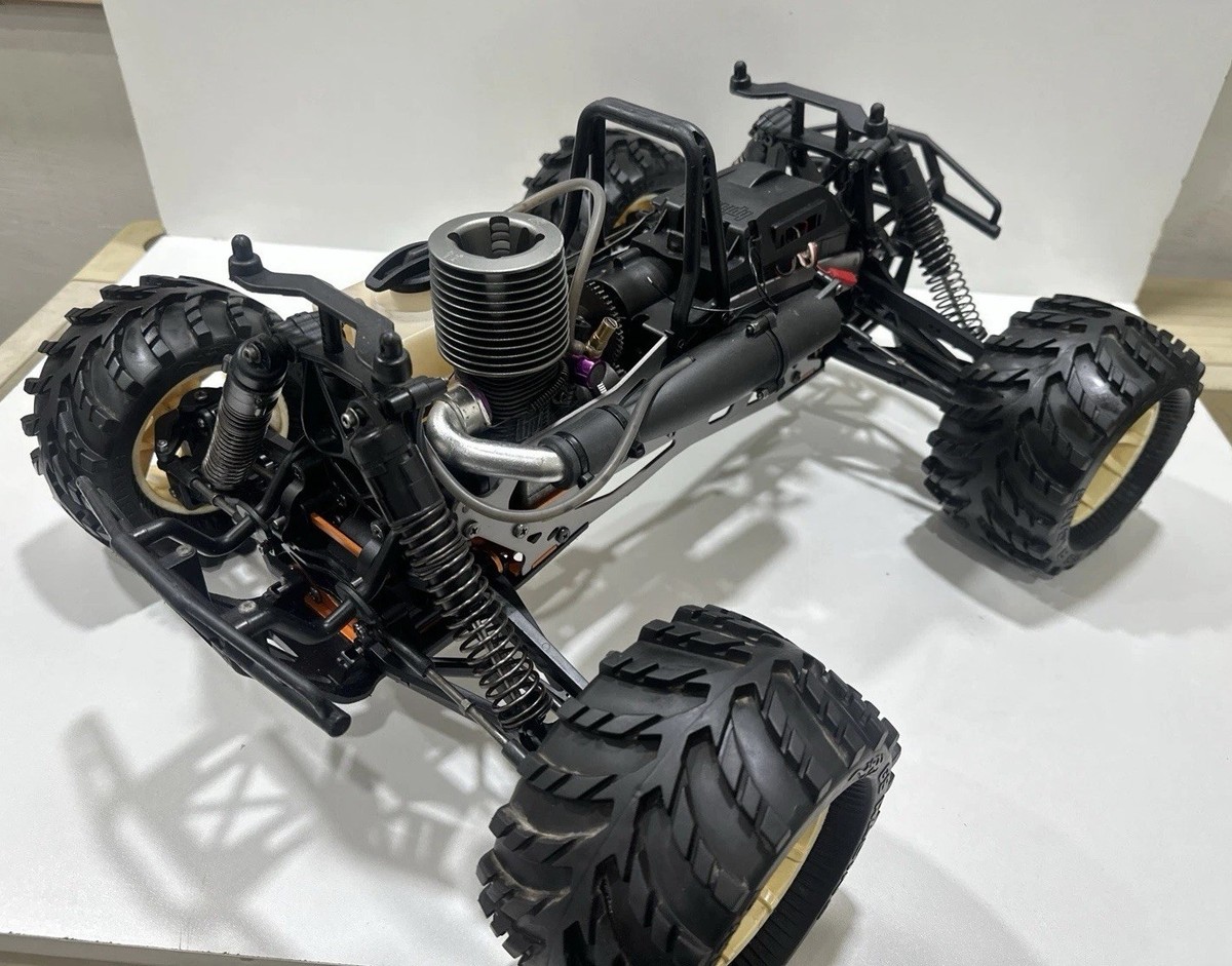 HPI　ナイトロモンスターキング　新品　送料無料　　デットストック Hpi Racing Savage X 4.6 1/8 Scale Nitro Monster Truck with Brand