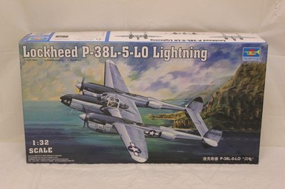 Trumpeter Lockheed P-38L-5-LO Lightning Fighter Aircraft 02227 1/32 OPEN BOX G4