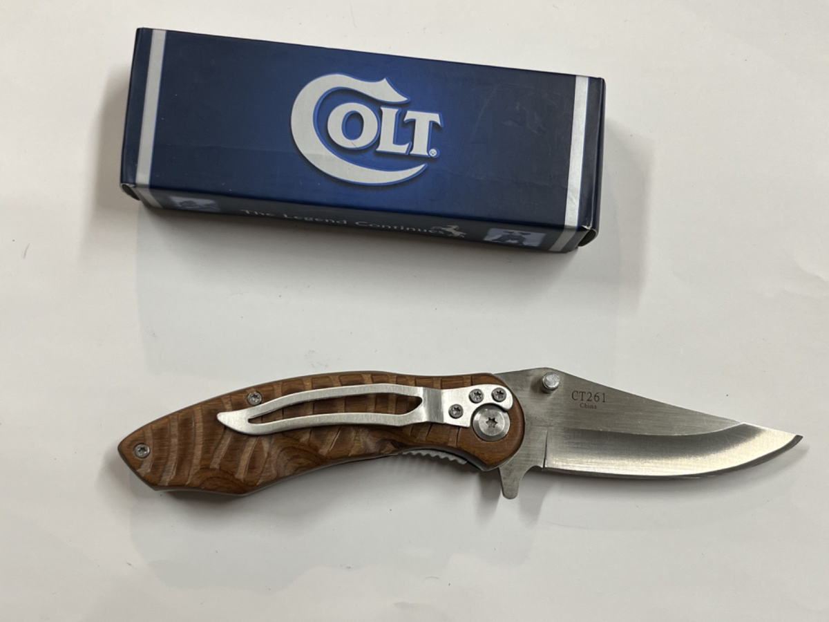 Colt CT261 Pocket Knife- New in the Box | eBay