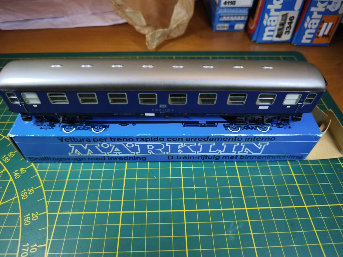 Voiture Voyageur Marklin 4022 HO DB - 2e Classe Stuttgart-Frankfurt, éclairage, Occasion