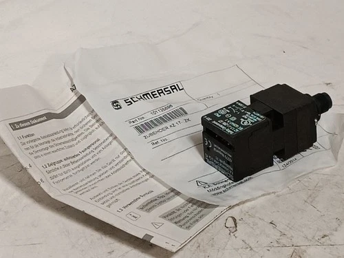 Schmersal AZ 17-11ZRK-ST Safety Interlock Switch, Panel Mount, IP67