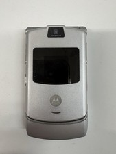 Motorola RAZR V3 Silver Flip Phone Charging w/ Charger Vintage Mobile