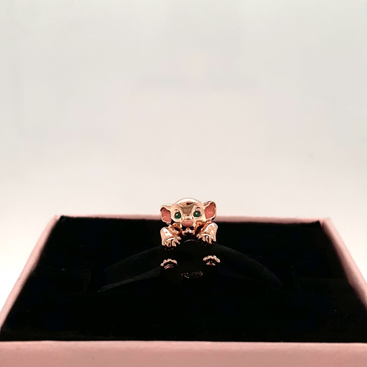 GENUINE PANDORA x DISNEY The Lion King Nala Charm 783250C01 UK