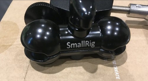 SmallRig Doppia testa a sfera multifunzione con morsetto e vite 1/4" 1138 - Foto 2 di 2