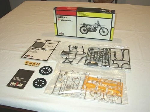 Modellini statici di moto e quad motocross Polistil Scala 1:12