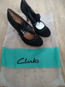 clarks softwear pumps