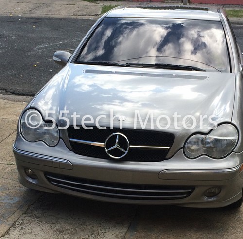 Front Grille Assembly - Chrome/Black For Mercedes C-Class (W203) C230, C240, C320, C32 AMG