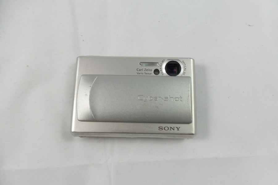Sony Cybershot 5MP Digital Camera 3x Optical Zoom - Silver (DSC-T1