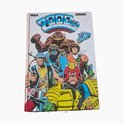 2000 AD Judge Dredd Annual 1984 Comic Book Colour, IPC Magazines Ltd.