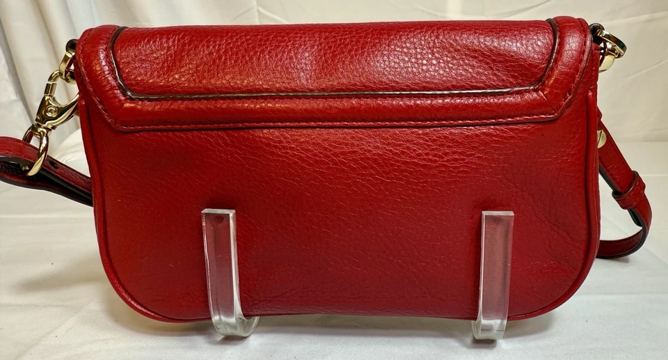 😎😎😎TORY BURCH FUSHA PINK PEBBLED LTR AMANDA Mini Crossbody PHONE WALLET Bag - Image 4 of 4