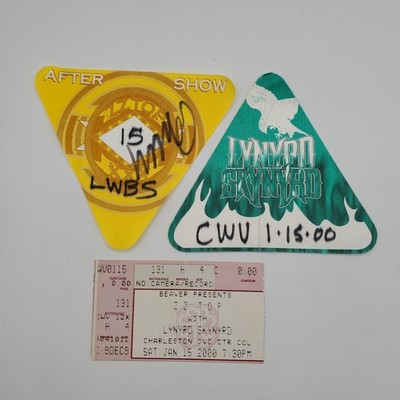 Signed ZZ Top & Dated Lynyrd Skynyrd Backstage Passes with 1 15 00 Ticket Stub