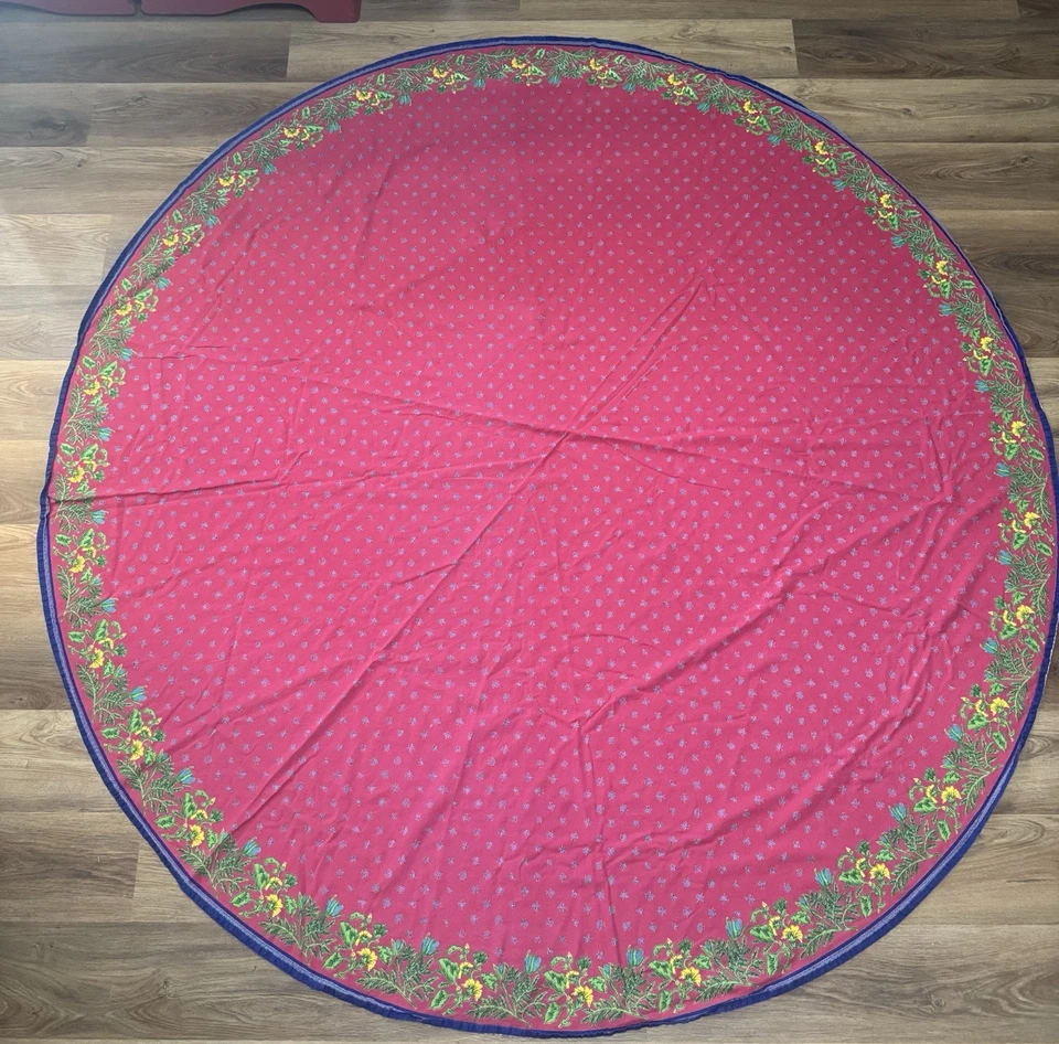 Toalha de Mesa Williams Sonoma 87" Redonda Provença Francesa Country Algodão Borgonha - Imagem 2 de 4