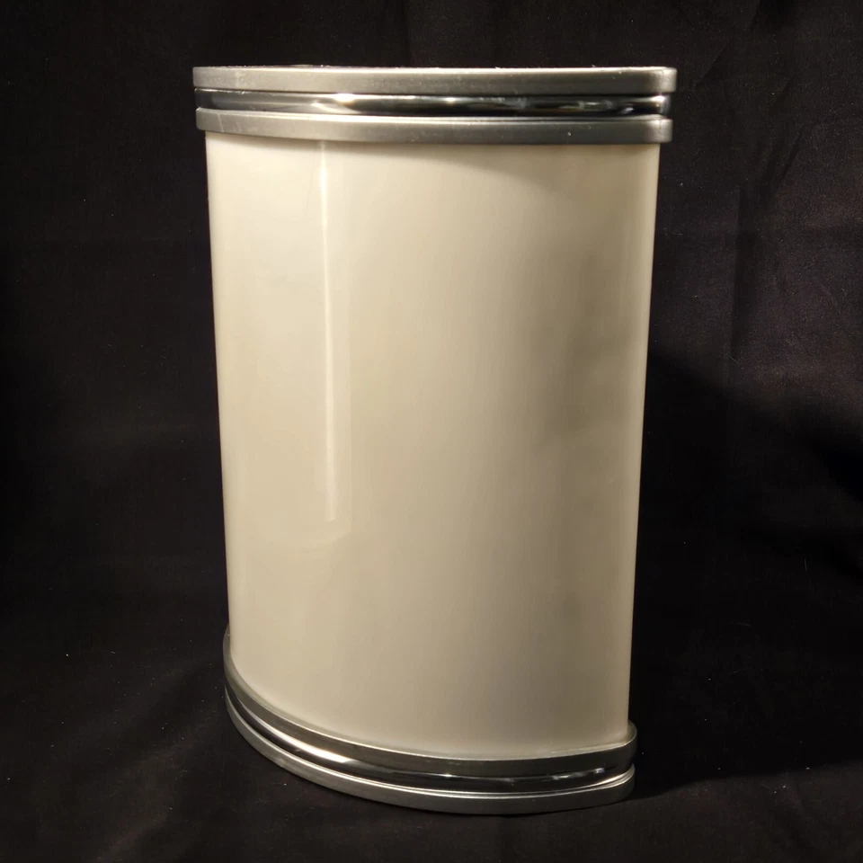 Aplique de pared níquel cepillado blanco acrílico una luz Energy Star P7083-09EBWB Foto 4 de 4