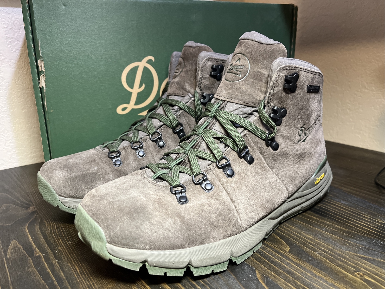 danner ee width