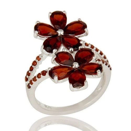 Natural Garnet Gemstone 925 Sterling Silver Flower Design Solitaire Ring Jewelry