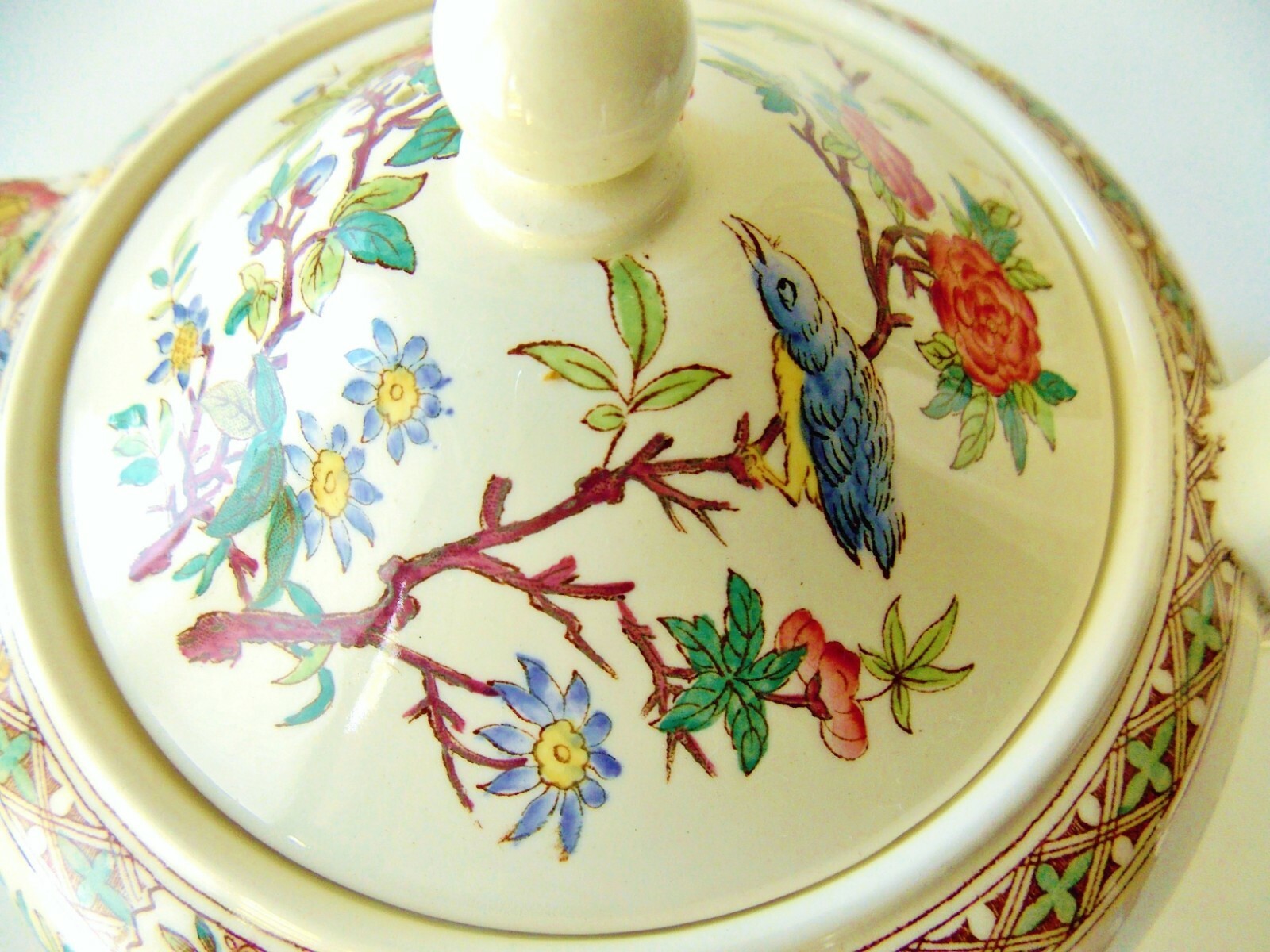 WEDGWOOD KHUTANI AND CUCKOO PORCELAIN TEAPOT BLUE BIRD AND MULTICOLORED