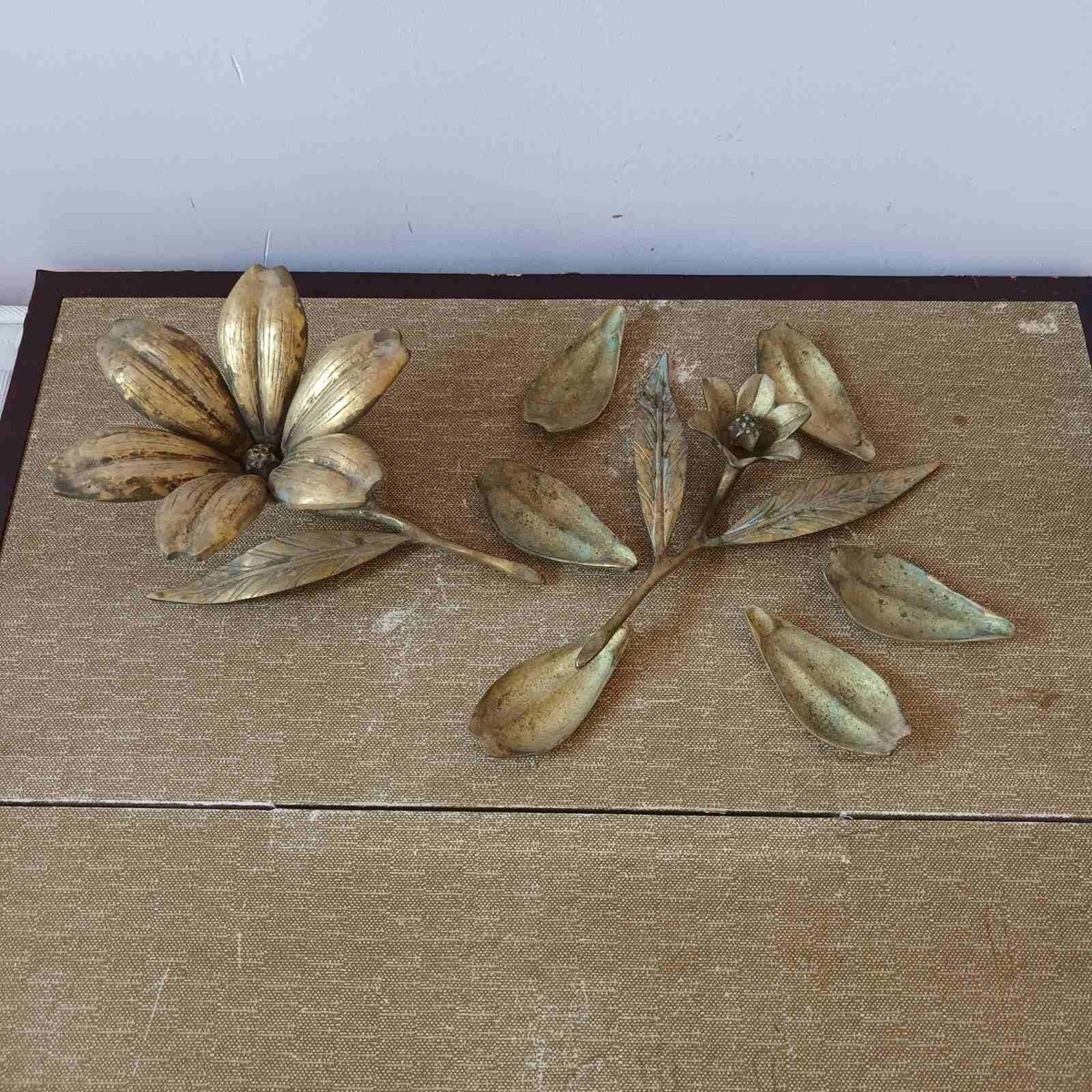 ヴィンテージ アンティーク 真鍮製 ロータスフラワー アッシュトレイ 2 Vintage Brass Lotus Flower Ashtrays With Removable flower petals