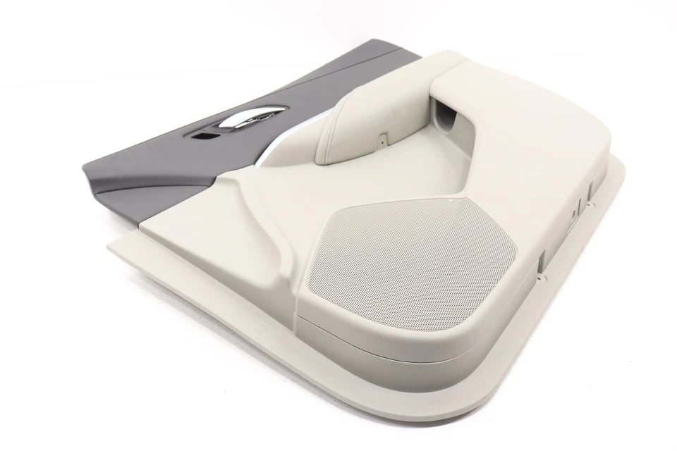 Cadillac XT4 2020-2021 puerta delantera derecha moldura panel OEM 84036137 GRIS_HRQ Foto 2 de 4