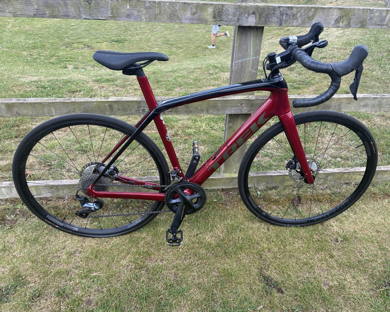 Trek Domane SL6 Endurance Road Bike 54cm 700C Mechanical Disc Drop Bar Red/Black