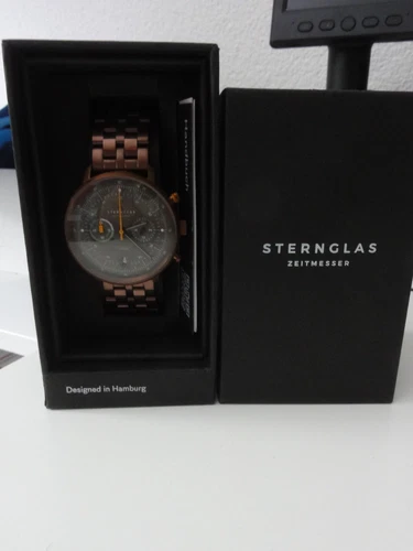 Sternglas S01-HC35-VI17 Hamburg Chronograph Green/Bronze, Metal & Leather Strap