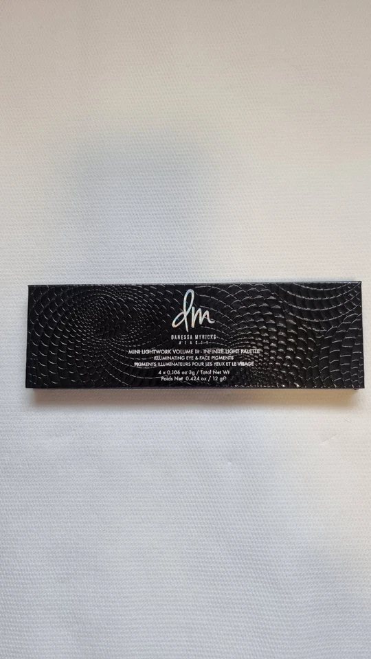 Danessa Myricks – Mini Lightwork Volume III „Infinite Light Palette“ - Bild 3 von 4