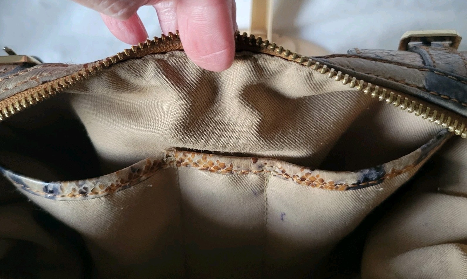 B Makowsky Python & Woven Shoulder Bag Purse Hand… - image 13