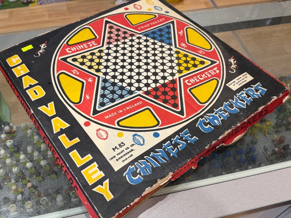 Vintage 1960s CHAD VALLEY CHINESE CHECKERS - Image 2 of 2
