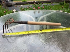 Rake 4 Tine True Temper Farm Garden Clam Digger Wood Handle 20" Long Vintage