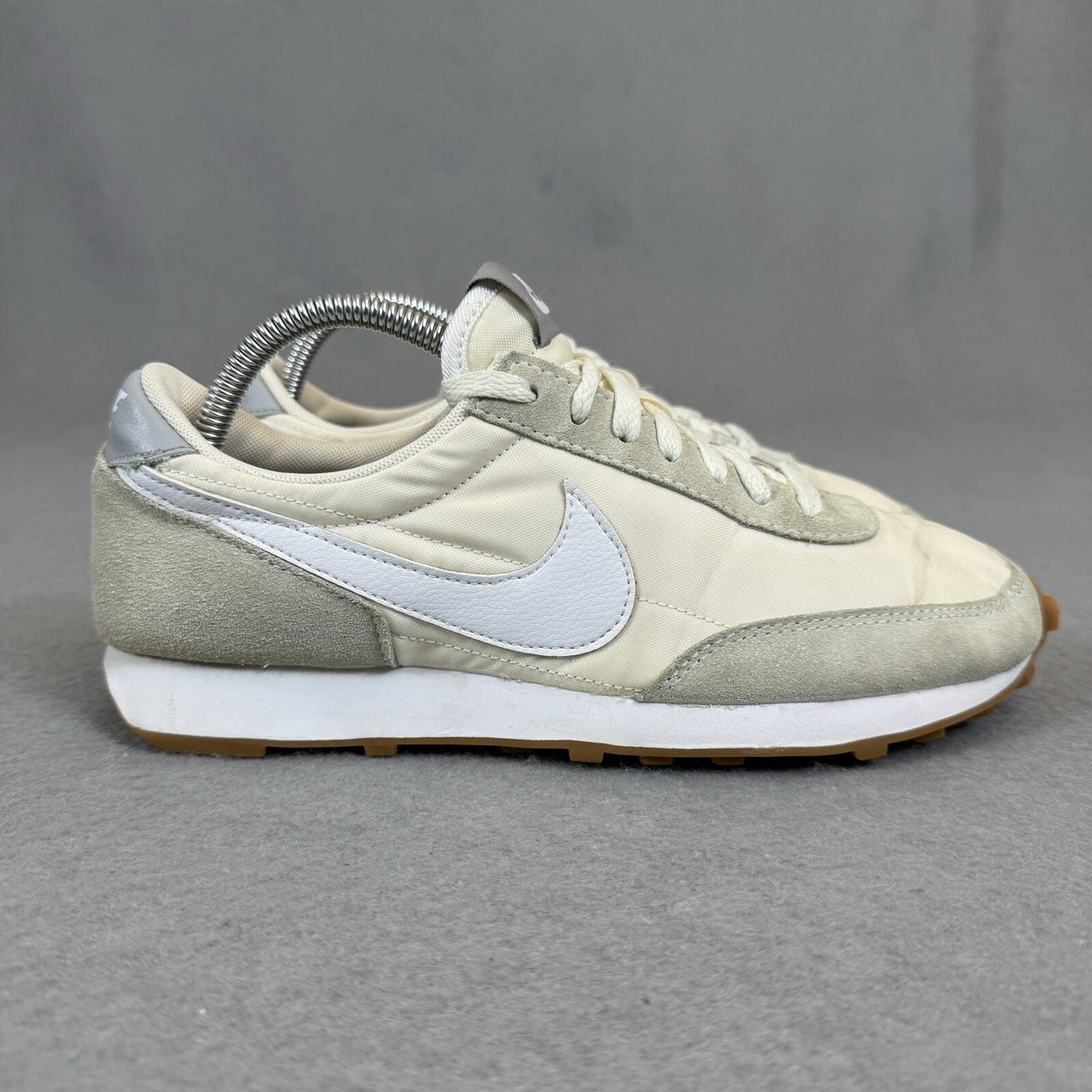 nike daybreak size 9