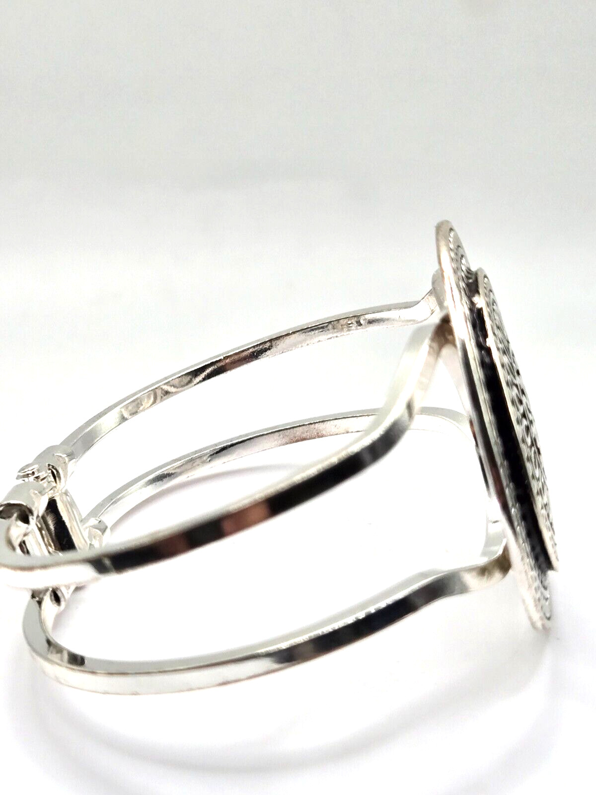 Hinged Silver Tone Etched double layer Medallion … - image 4