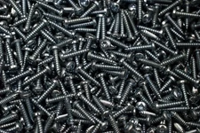 (2000) Torx Pan Head 6 x 5/8 Type AB Zinc Plated Sheet Metal Screw SMS