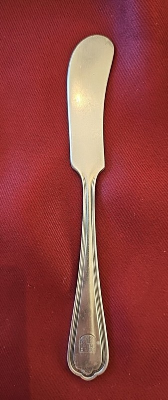 De Soto Hotel (Le Pavillion) New Orleans LA Original Silver Butter Knife