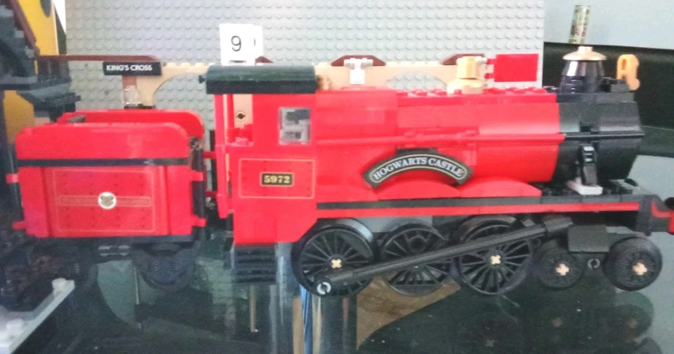 LEGO Harry Potter: Hogwarts Express (75955) **see description - Image 2 of 4