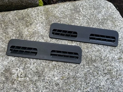2x Blende Luftauslass Fußraum hinten SCHWARZ für BMW E32 / E34 1928439 - Bild 1 von 4