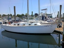 Endeavour 32 Sailboat