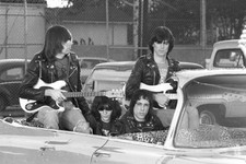 Johnny Ramone Joey Ramone Marky Ramone Dee Dee Ramone The Ramones - Old Photo 23
