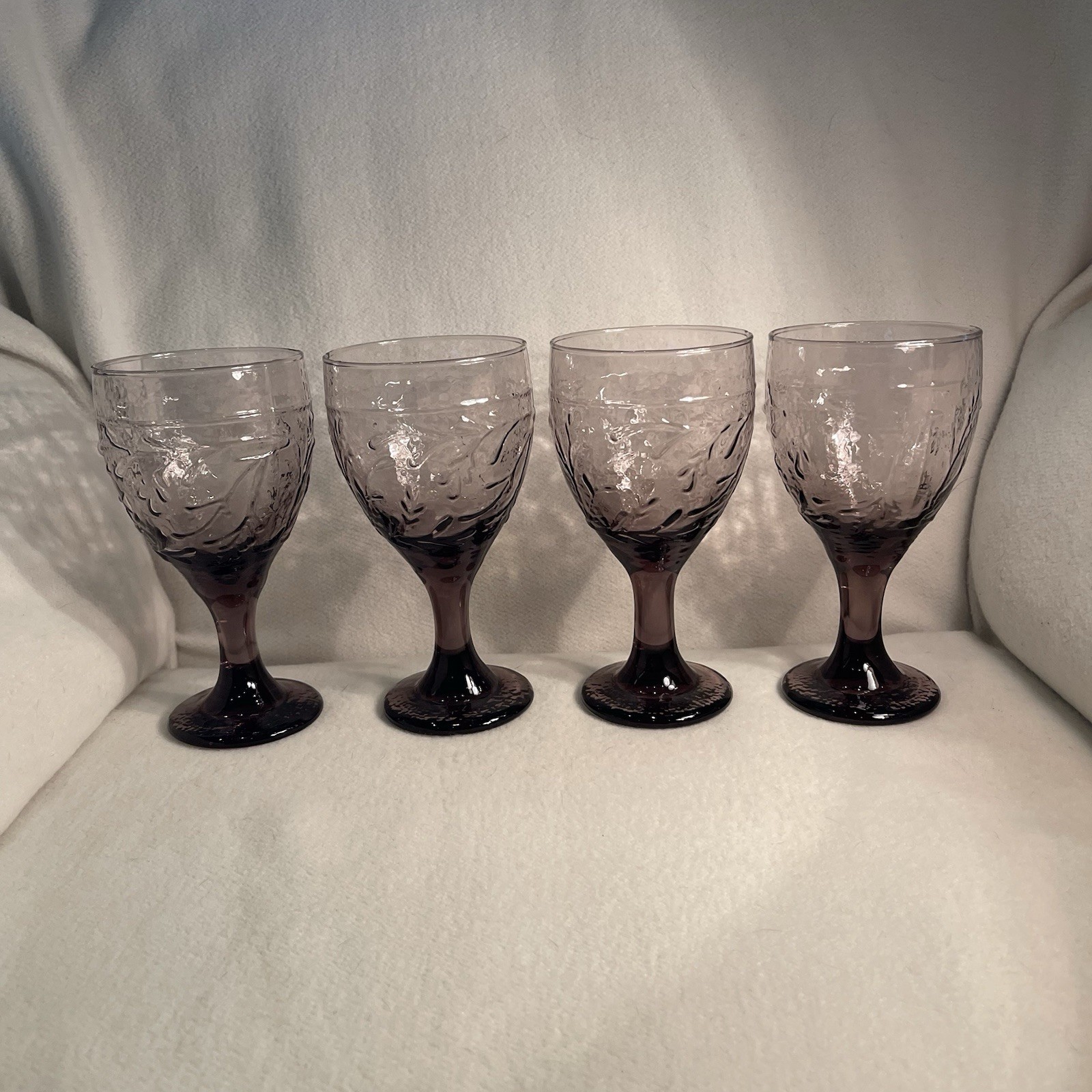 Vtg Libbey Purple Amethyst Glass Ice Tea/ Water Goblets W/ Vine Pattern Set 4