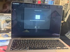 Apple MacBook Air 13-inch M2 2022, 8GB RAM, 256GB SSD, Excellent Condition