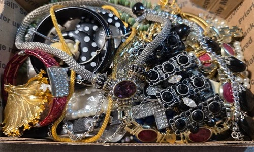 2 Lb Costume Jewelry VTG Modern ALL WEARABLE 925 Necklace Untested Lot 34