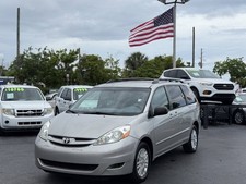 2008 Toyota Sienna LE 7 Passenger AWD 4dr Mini Van
