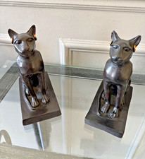 SERRE LIVRES DEESSE EGYPTIENNE BASTET CHATTE BRONZE FONTE PATINE NOIRE G2707