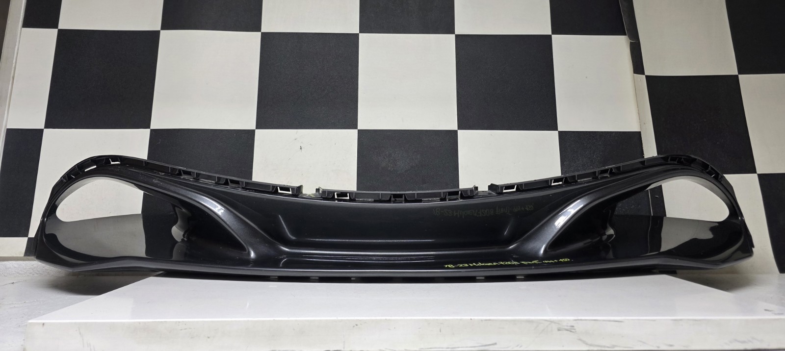 2018 2019 2020 2021 2022 2023 Mclaren 720S Fron Lower Bumper Valance Used Oem