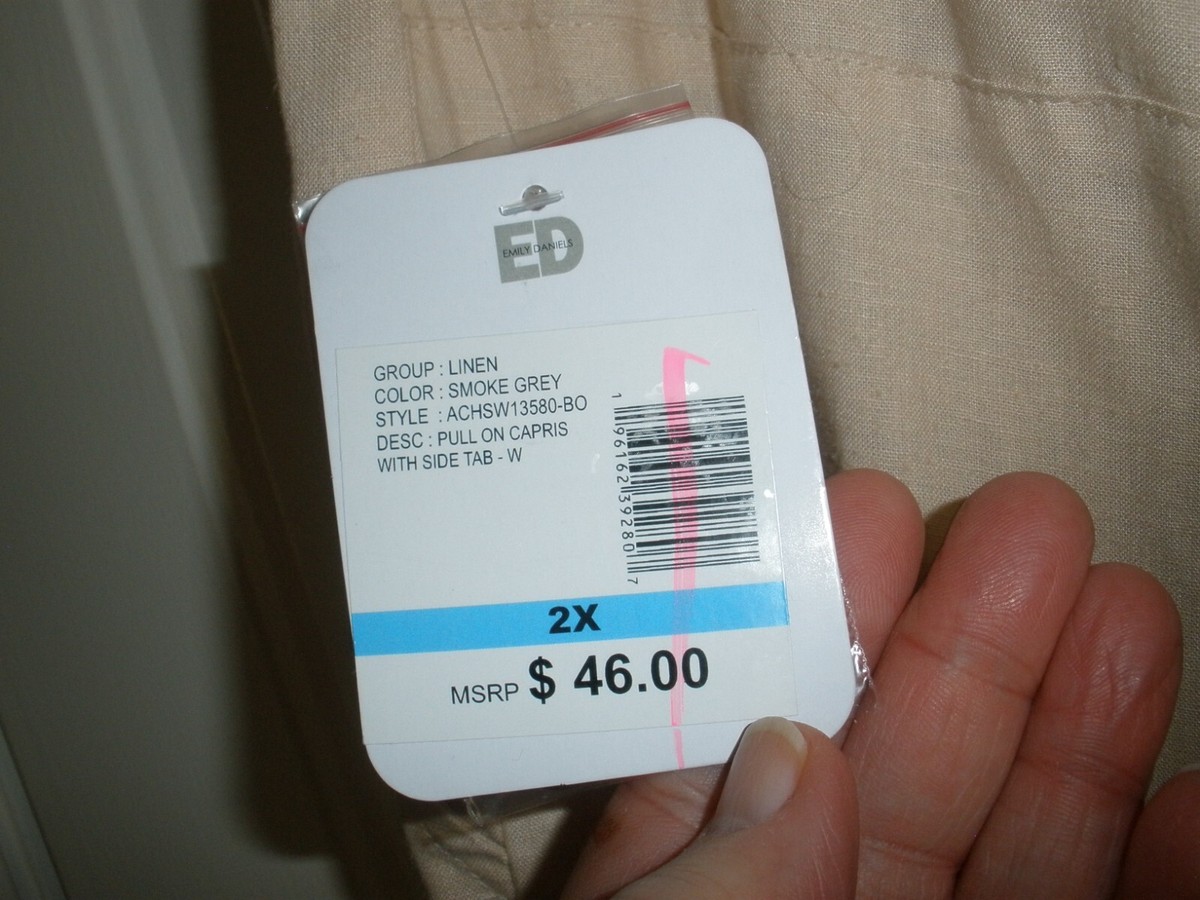 NEW Emily Daniels Woman's Pull on Capris Smoke Gray (looks tan) 2X
