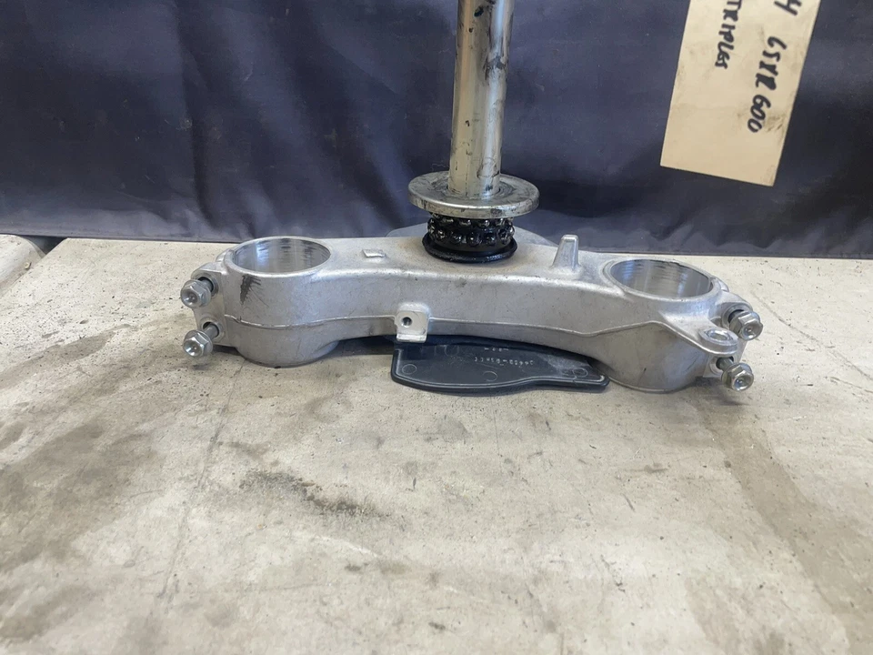2006 - 2021 SUZUKI GSXR600 GSXR750 TRIPLE TREE STEERING STEM FRONT LOWER FORKS - Image 2 of 4