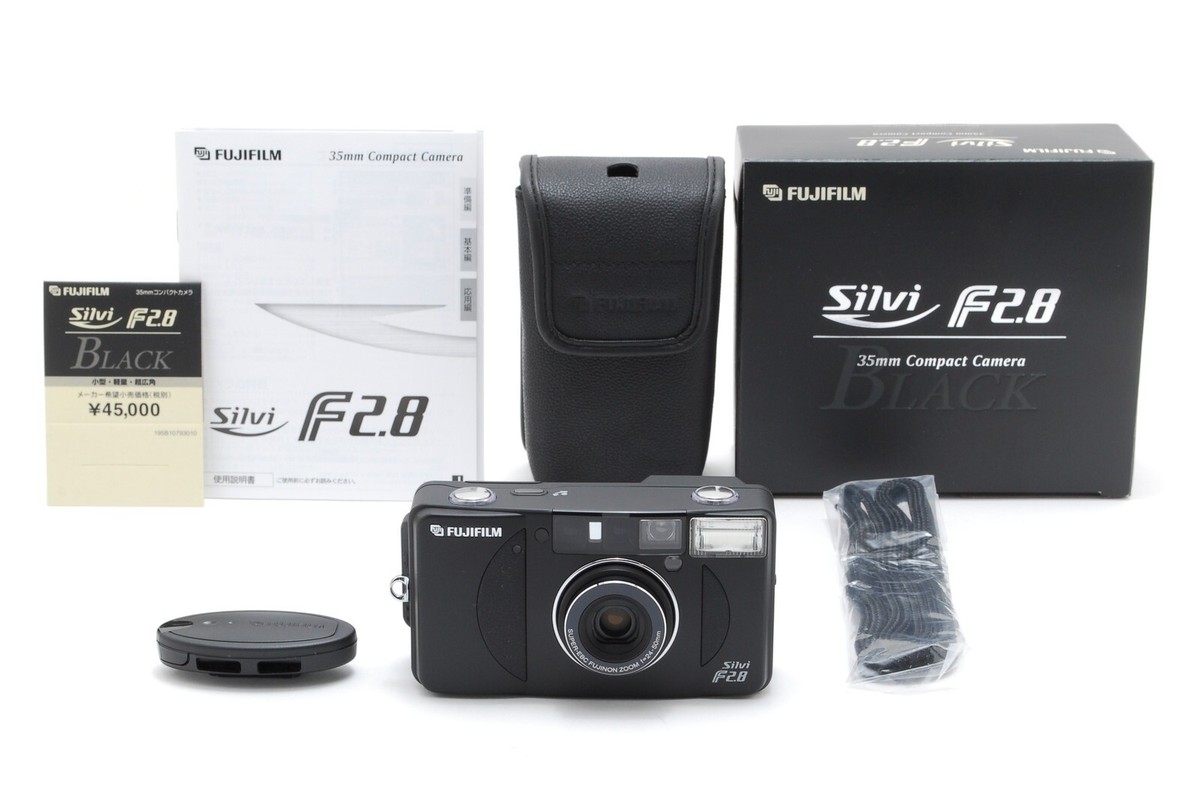 FUJI FILM SILVI F2.8 BLACK